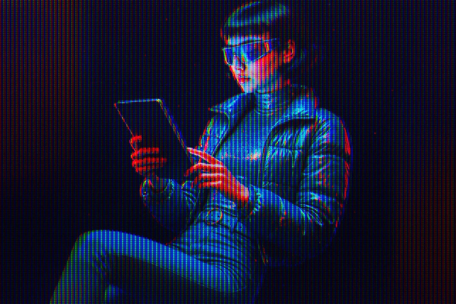 Image of a futuristic reader with a tablet